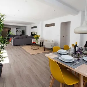 Appartement Isg Downtown Family Haven Free Parking Spot, Sevilla